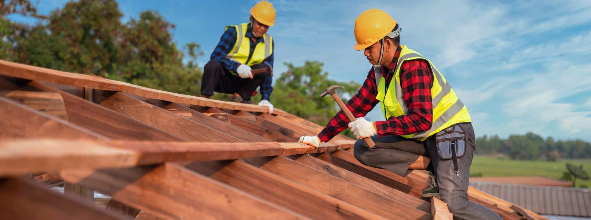 Signs of a Bad Roofer [And How to Find a Good One]